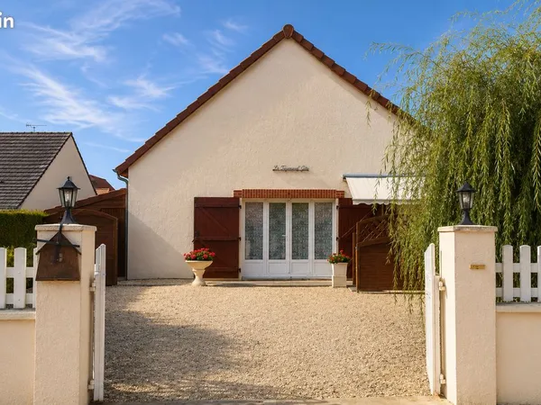 Maison principale de 113 m² avec gîte indépendant de 80 m² rentable immédiatement - Bracieux
