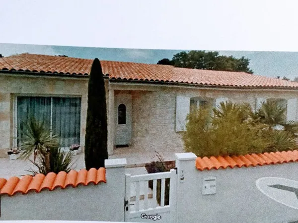 Belle maison en pierres de parement