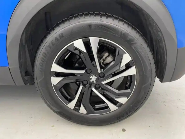 Peugeot 2008 puretech 130 s&amp;s eat8 — photo 16