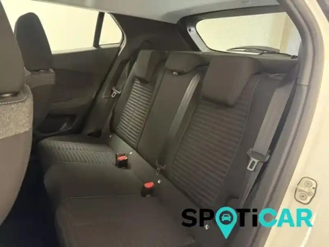 Peugeot 2008 1.2 puretech 130ch s&amp;s style eat8 — photo 9