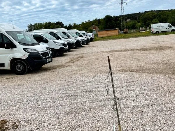 Parking pour bateaux ou véhicules vl