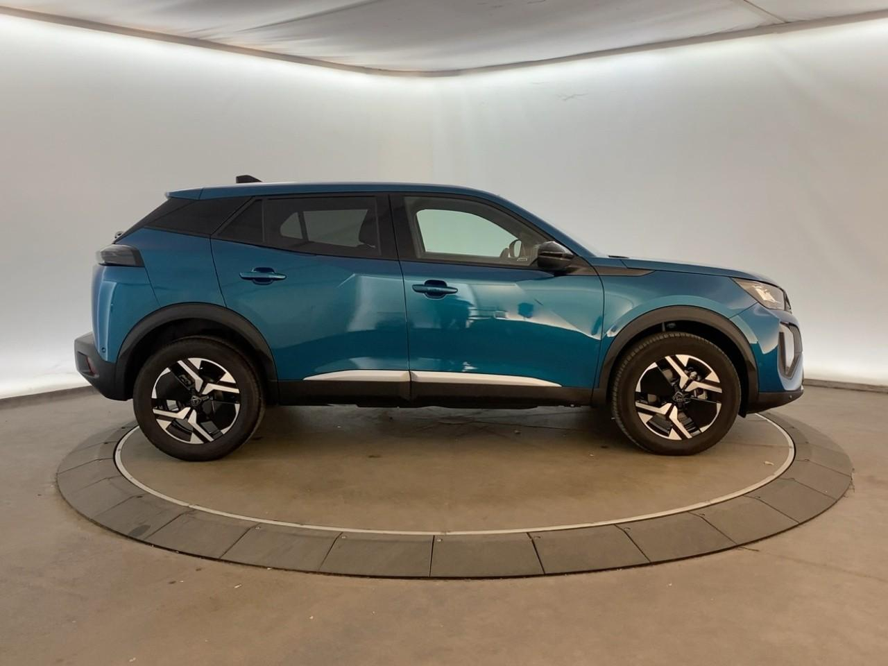 Peugeot 2008 hybrid 145 ch e-dcs6 allure — photo 4