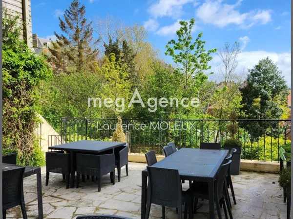 Propriété 430m2 12 pièces Centre Ville