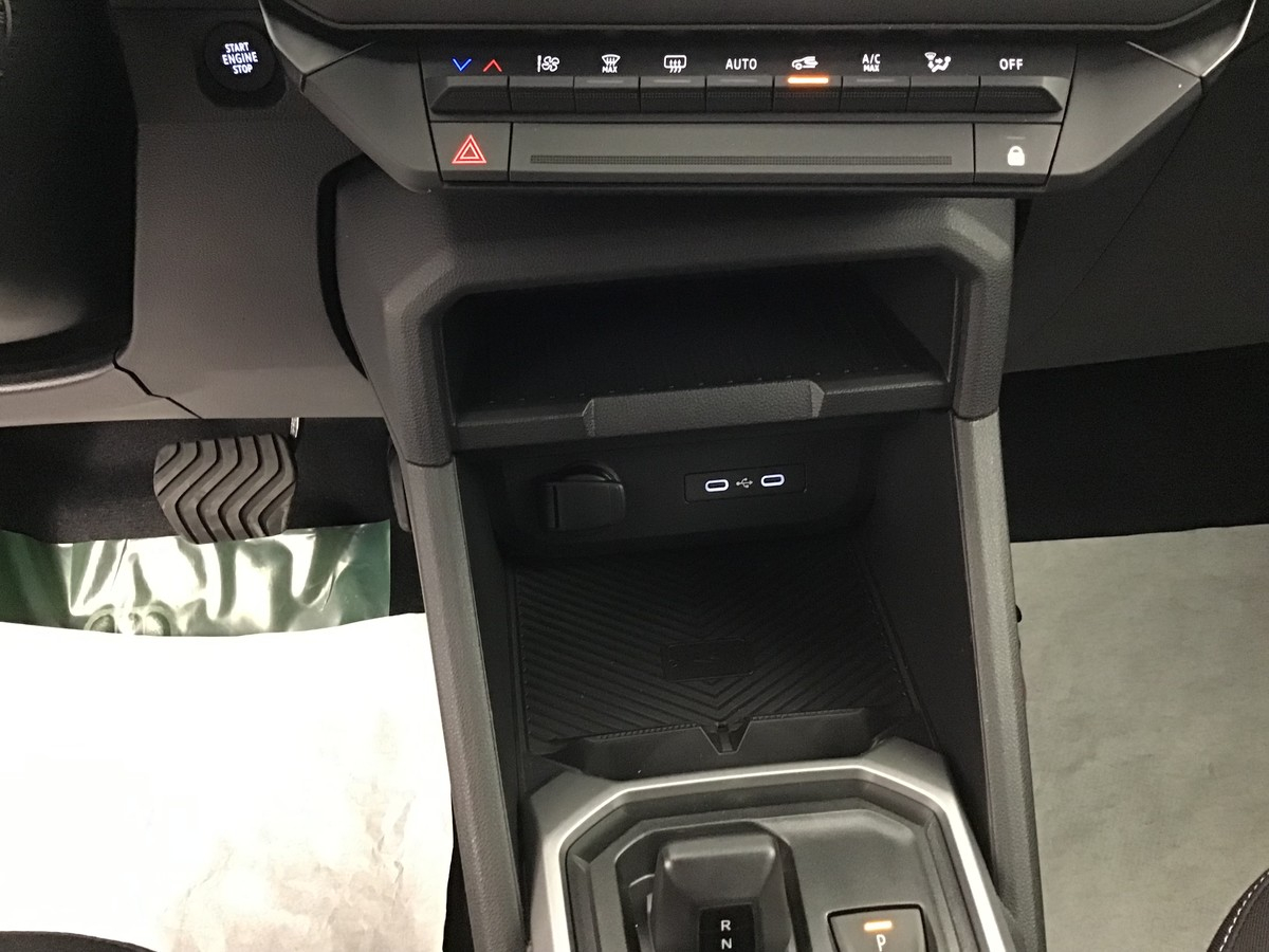 Dacia Duster — photo 24