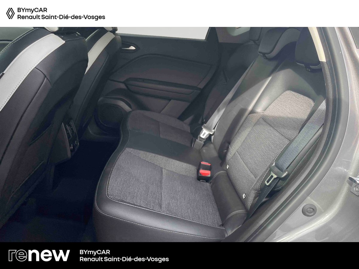 Renault Captur TCe 90 - 21 — photo 12