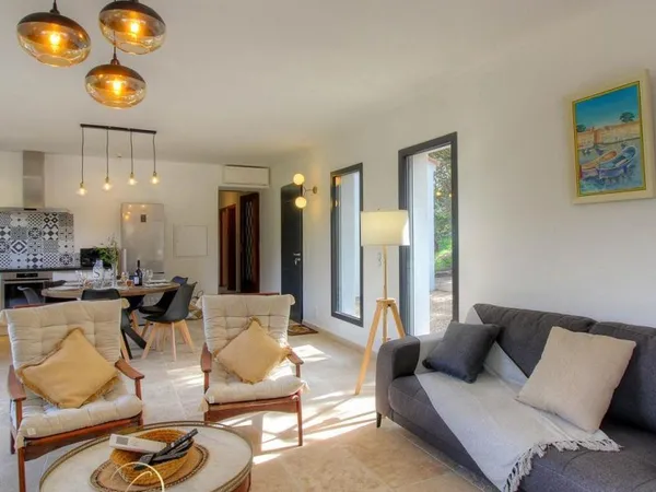 Loue maison - 95m² - Sotta 20146
