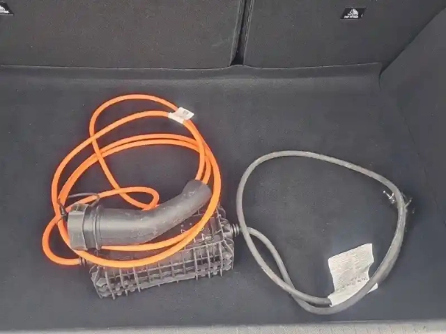 Peugeot 208 electrique 50 kwh 136ch — photo 19