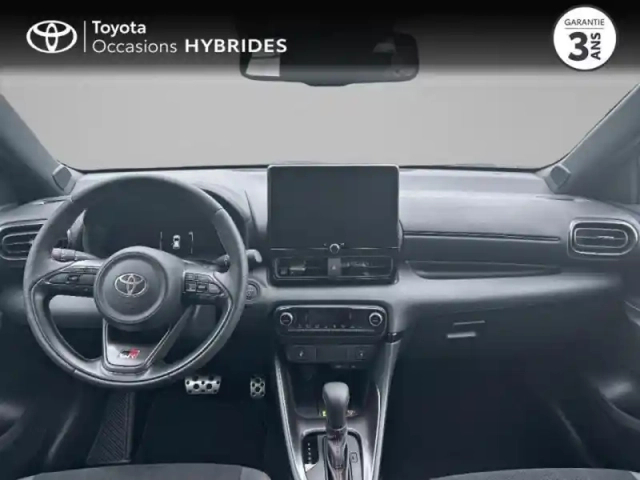 Toyota Yaris 130h gr sport 5p my25 — photo 8