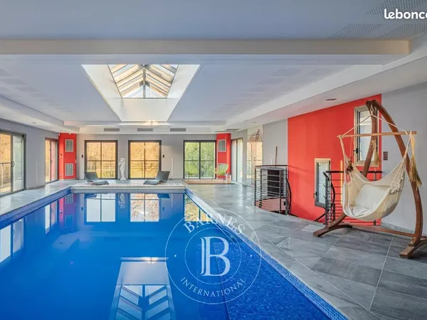Maison 12 pièces 430 m²