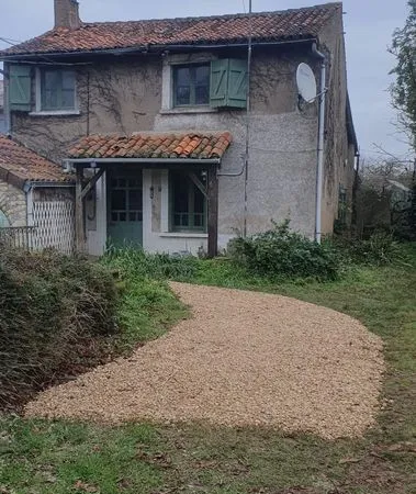 Maison champigny en rochereau