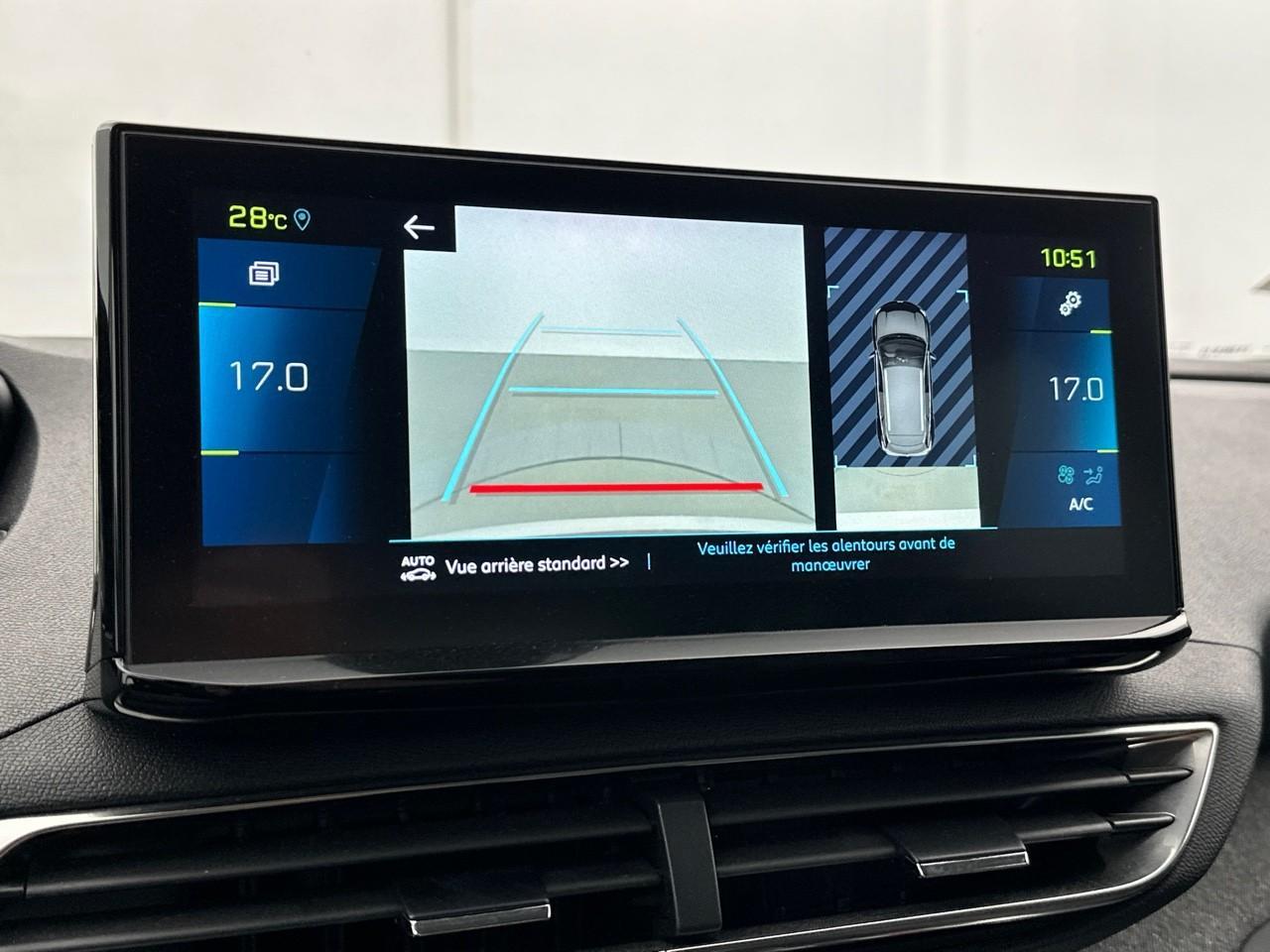 Peugeot 3008 hybrid 225 e-eat8 allure pack — photo 26