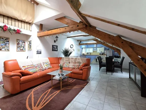 Triplex 4 pièces 92 m²