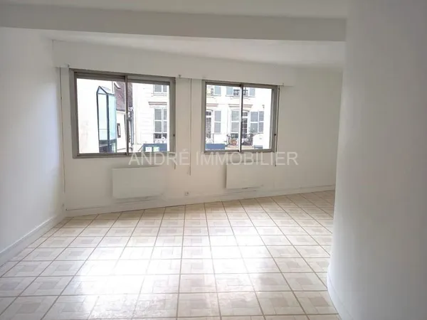 Location d'un appartement 3 pièces (74m²), à Poissy