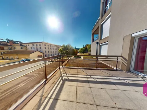 EN EXCLUSIVITÉ ! RARE SUR LE SECTEUR DU PUY T2 AVEC TERRAS