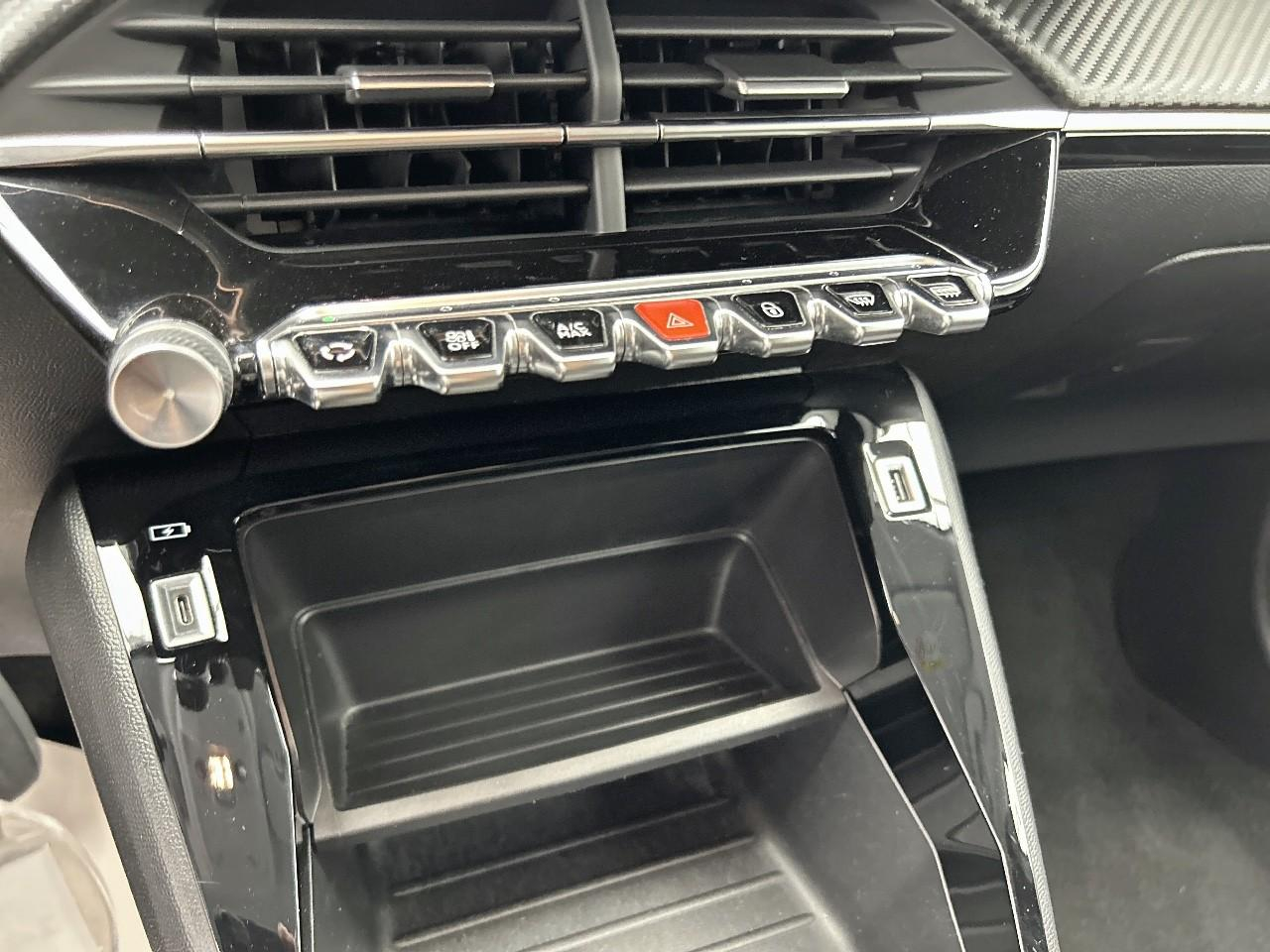Peugeot 208 puretech 100 s&s bvm6 style — photo 27
