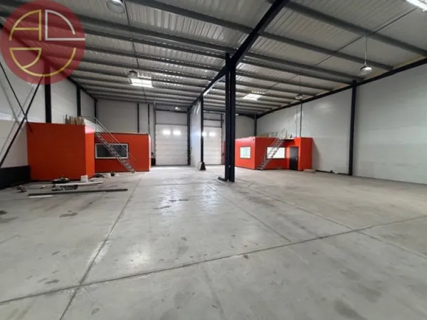 Entrepôt 510 m²