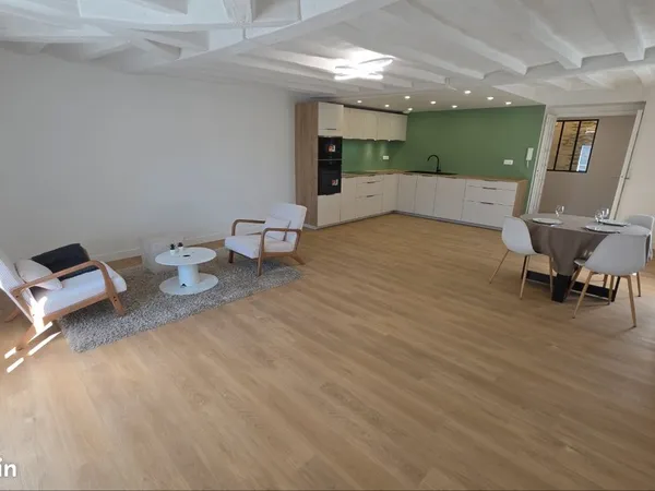 Duplex 84 m² rénové 2026, pièce de vie 40 m², aucun travaux, 2 ch + bureau, Trélazé limite Angers