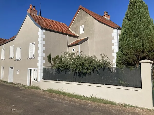 Maison d'habitation 130m2 rénovée avec 1 appartement