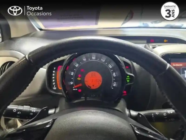 Toyota Aygo 1.0 vvt-i 72ch x-play x-shift 5p — photo 10