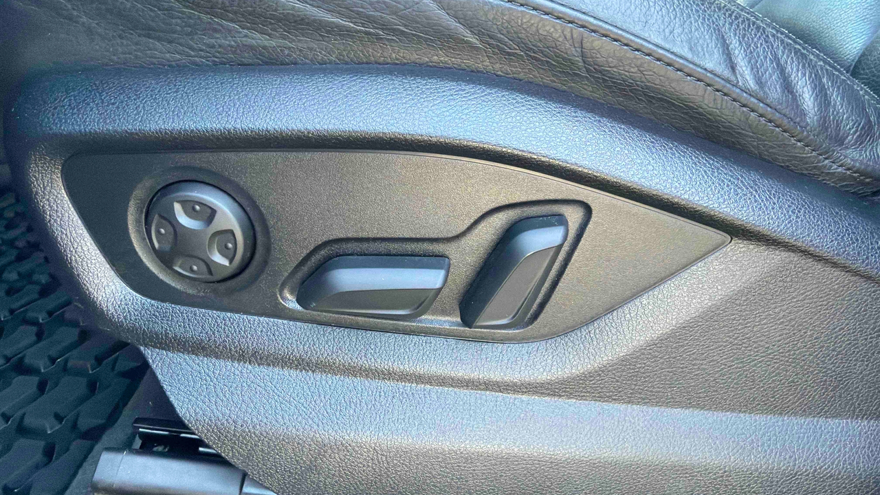Audi Q7 3.0 V6 TDI Clean Diesel 218 Tiptronic 8 Quattro 7pl — photo 27