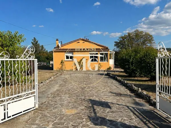 Maison de plain-pied 5 pièces 109 m²