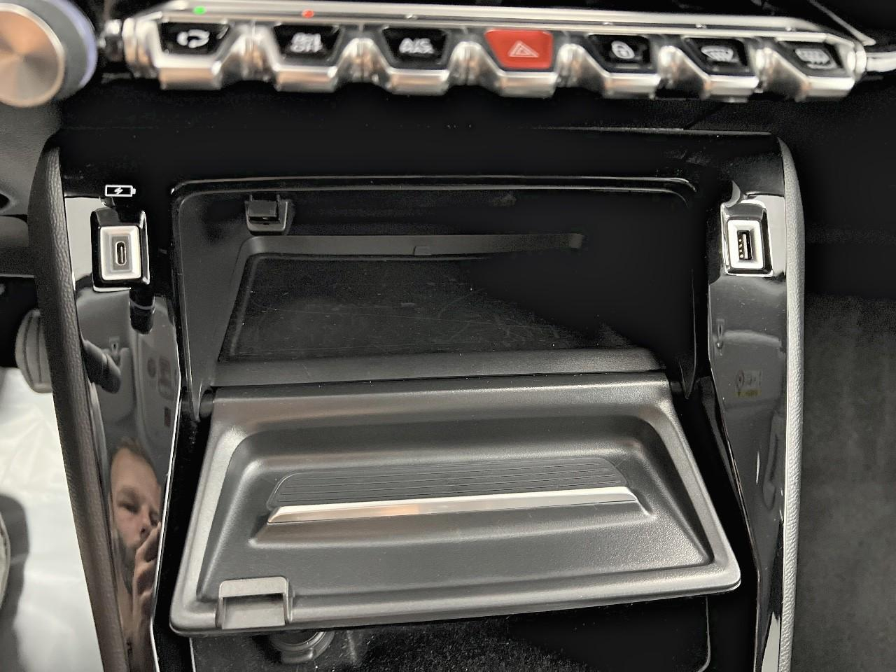 Peugeot 2008 puretech 100 s&s bvm6 allure pack — photo 26