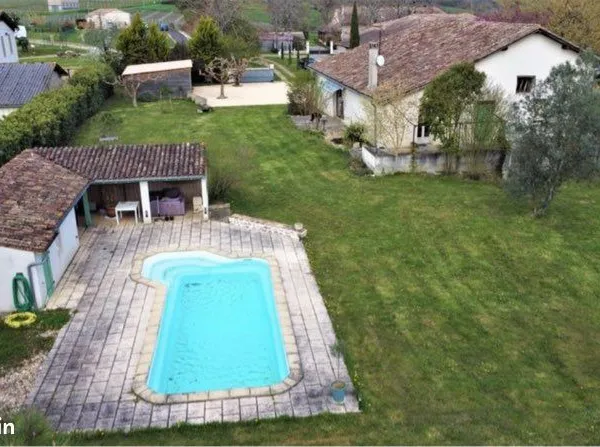 Maison en pierre de caractère - 210 m2