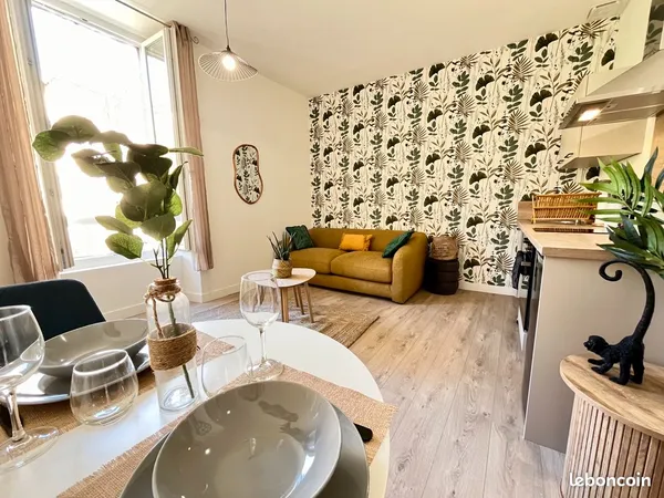Charmant appartement meublé et entièrement rénové de 25 m² avec parking - Saint-Jean-En-Royans