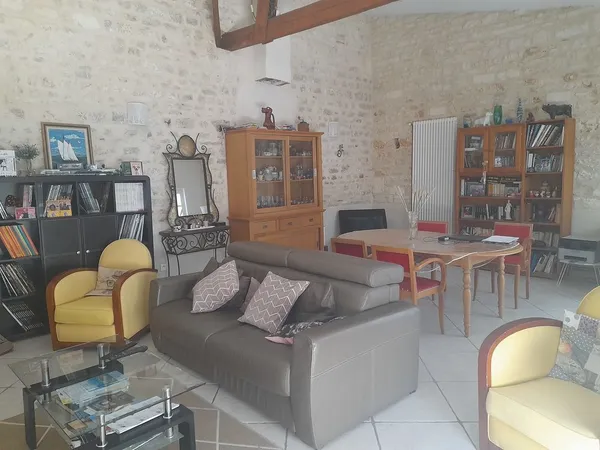 Maison plein F3 très bien entretenue proche du centre vill