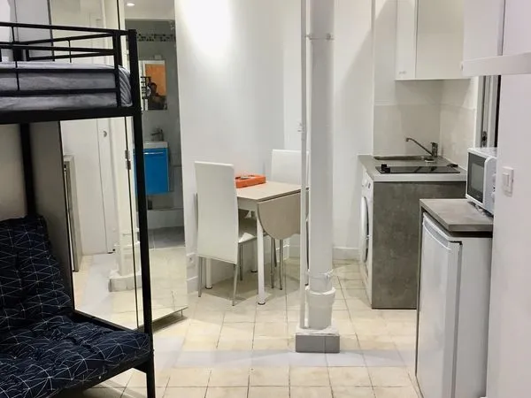 Studio Meublé - 16 m2 - Gare de l'Est