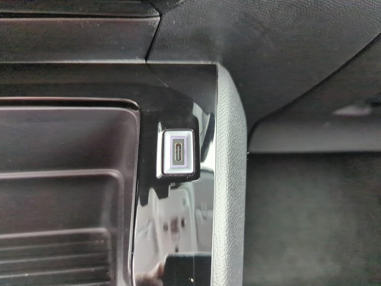 Peugeot 208 100 s&s bvm6 style — photo 28