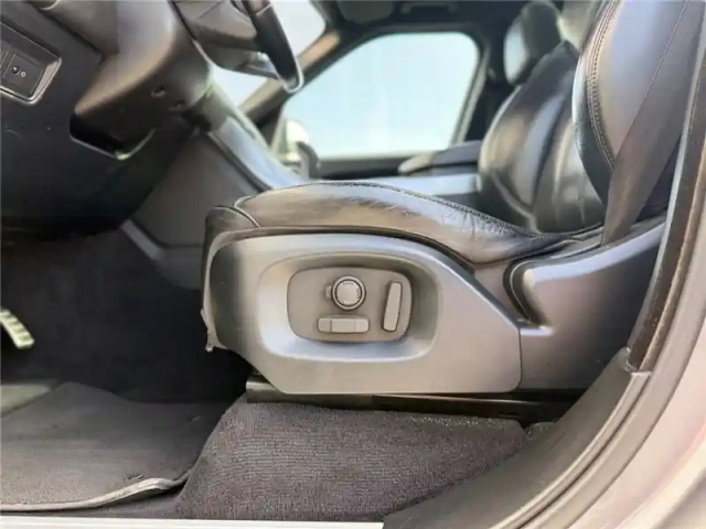 Land Rover Range Rover mark iv sdv6 3.0l — photo 5