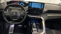 Peugeot 3008 HYBRID4 300ch Roadtrip e-EAT8 — photo 11