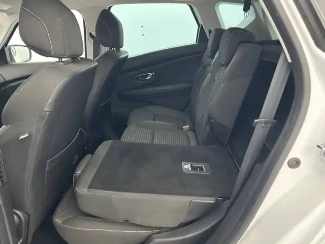 Renault Scenic dci 110 energy — photo 39