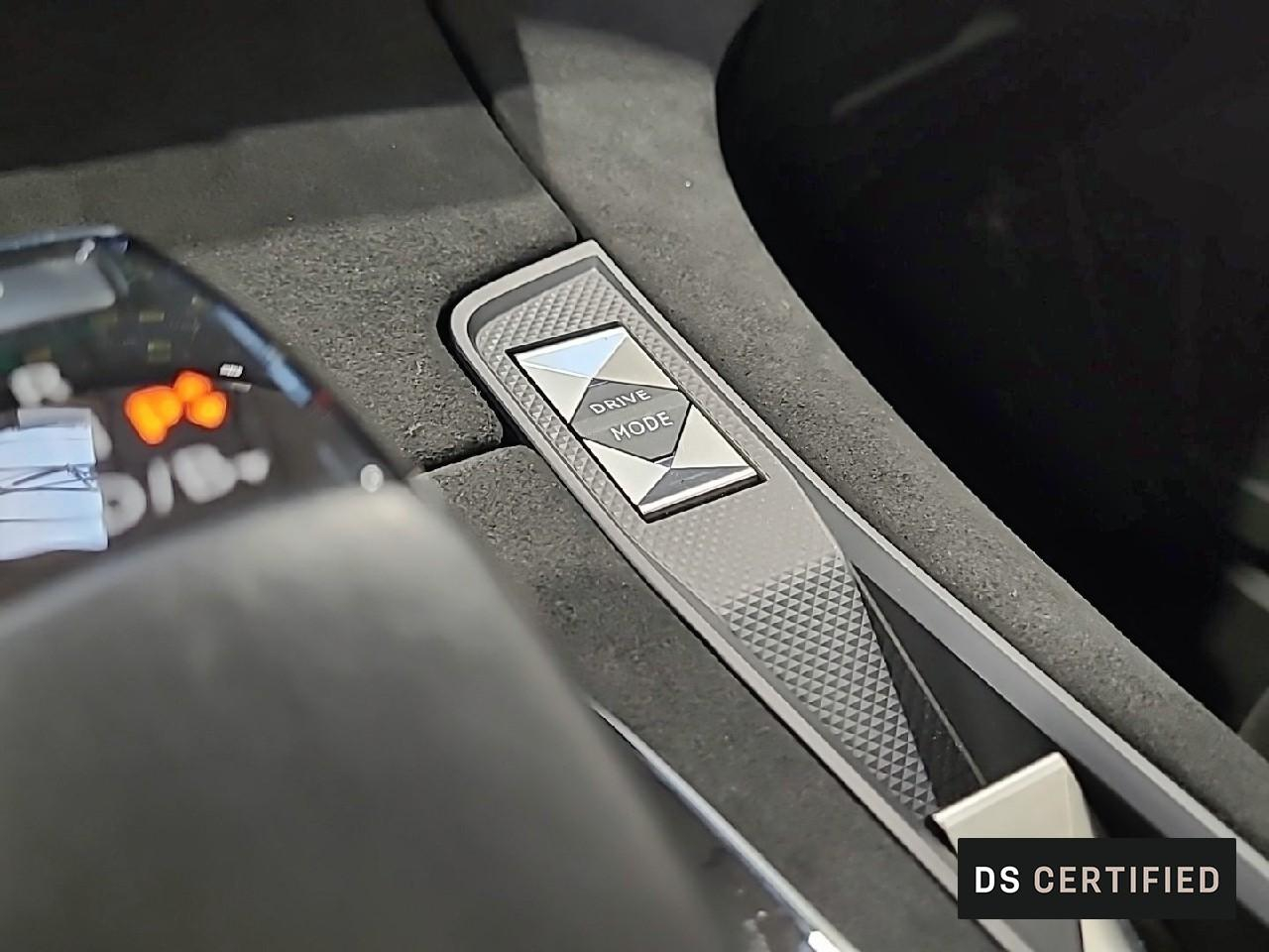Ds Ds 7 crossback crossback hybride e-tense 300 eat8 4x4 performance — photo 26