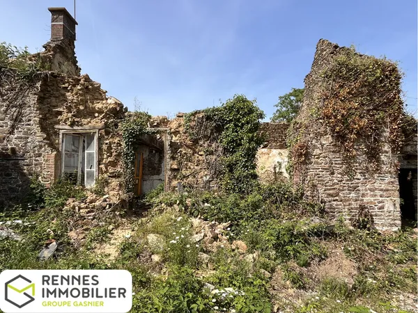 VITRE (35) - fermette sur 1ha 60a.