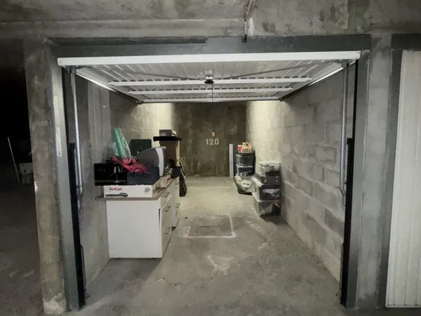 Vente garage 12 m²
