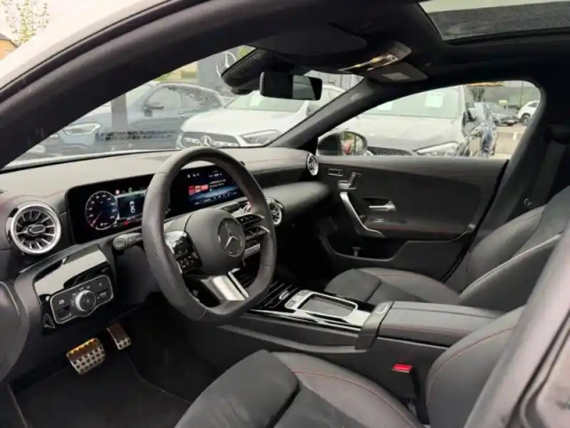 Mercedes Cla 200 d coupé amg line — photo 12
