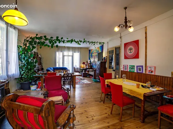 Propriété 25 pièces 370 m²