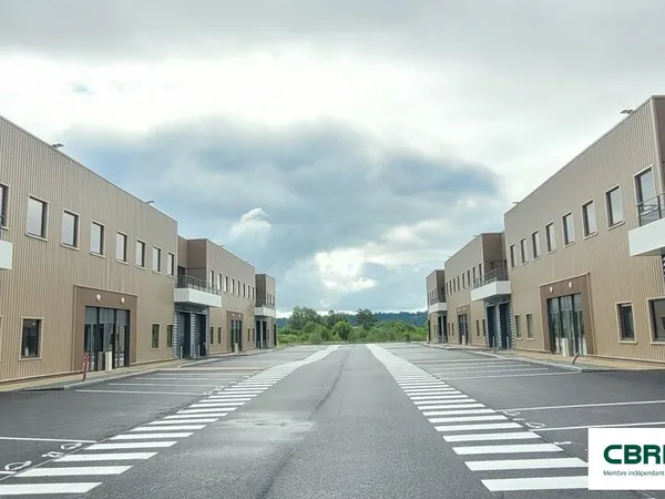 Local industriel 3111 m²