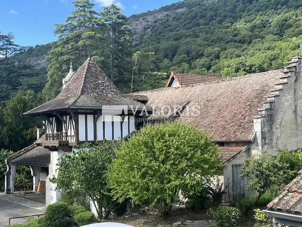 Local professionnel 5328 m²