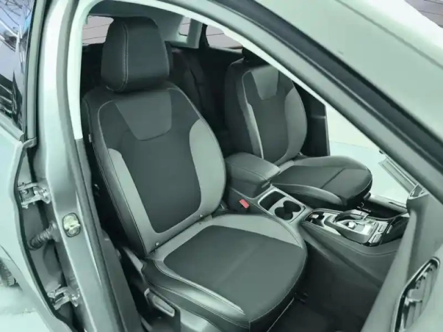 Opel Grandland X hybrid 225 ch bva8 edition — photo 9