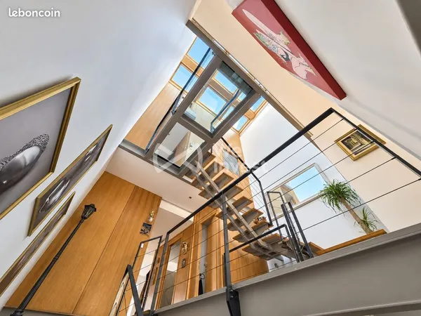 Triplex 6 pièces 171 m²