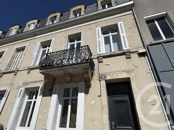Maison 7 pièces 230 m²