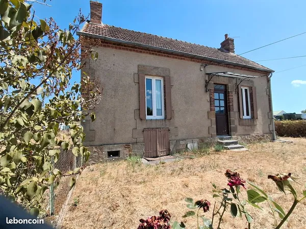 A VENDRE : 🏡 Maison 3 chambres + dépendances - Terrain 1 405 m² - Toulon-sur-Allier 115 000