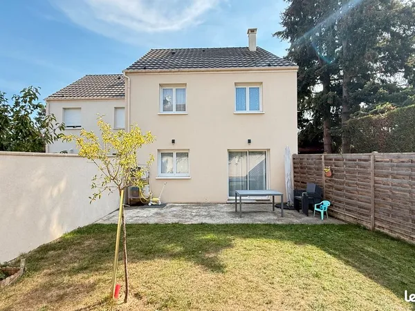 Maison 4 pièces de 75m²