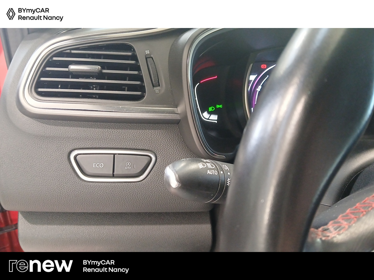 Renault Kadjar TCe 160 FAP EDC — photo 20