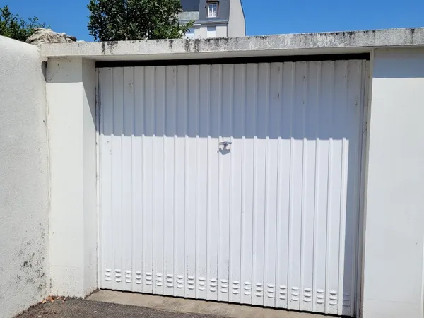 Vends parking - 13m²