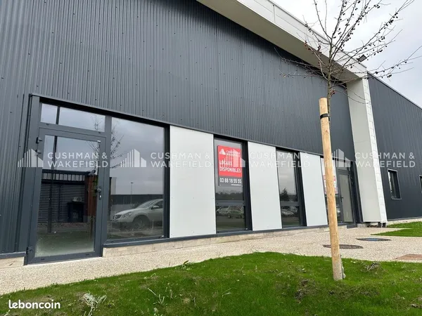 Atelier 322 m²