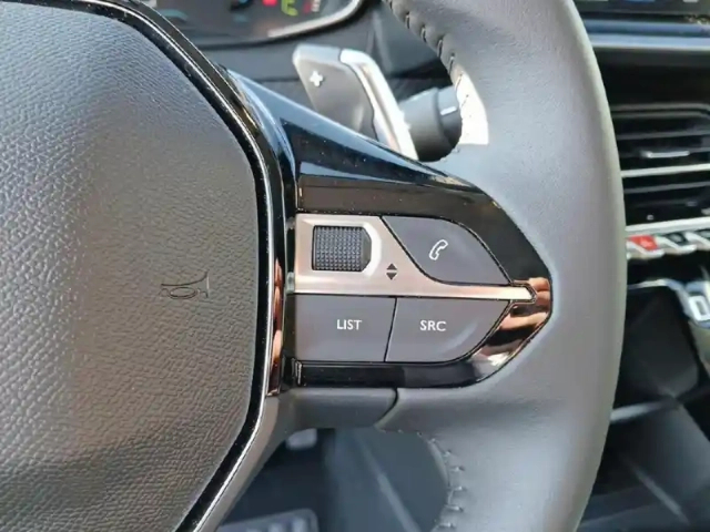 Peugeot 208 hybrid 110 ch e-dcs6 style — photo 20